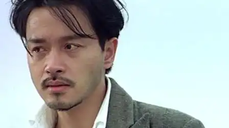 满脸胡子的张国荣,瞬间就脱离了小鲜肉,变得超级a