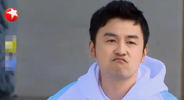 极限挑战:雷佳音被问四个问题一个比一个尴尬,导演能否长点心?