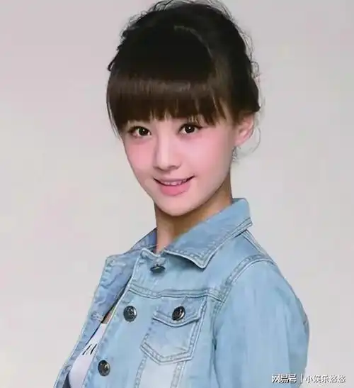 郑爽近照曝光模样大变认不出财产清零公司注销扬言不欠任何人