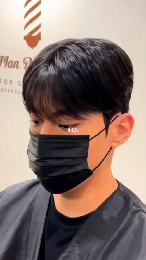 帅气暖男男生发型参考 韩式服帖烫发精致立体感 | 男生发型推荐