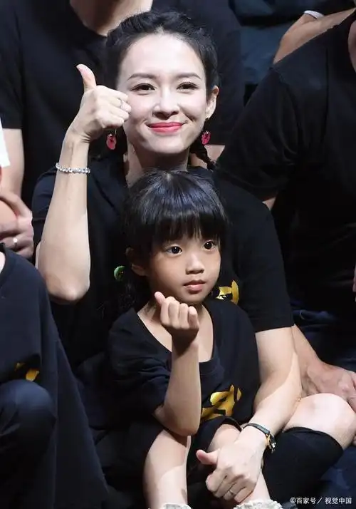 章子怡和汪峰的爱情结晶:醒醒的出生故事