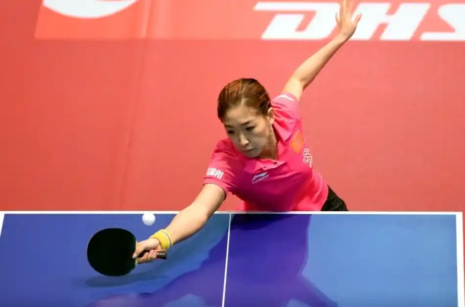 4月13日,里约奥运会亚洲区预选赛在香港伊利沙伯体育馆举行,刘诗雯首