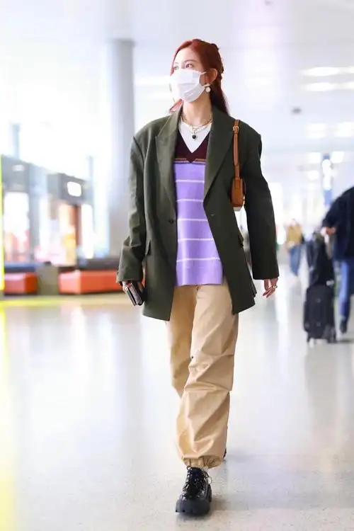 盘点近期明星机场穿搭春天来了来看看她们怎么穿的