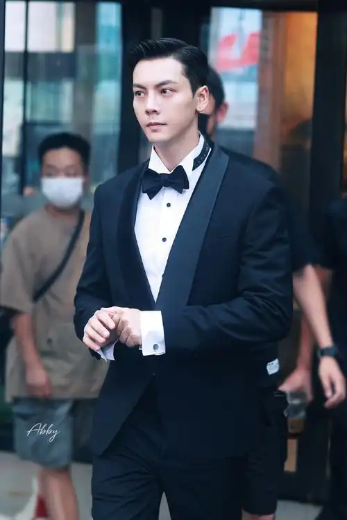 陈伟霆许我耀眼