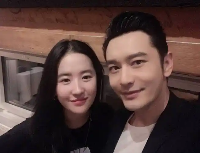 黄晓明人帅心更善,曾拍戏跳瀑布救过刘亦菲,去年被评为公益人物