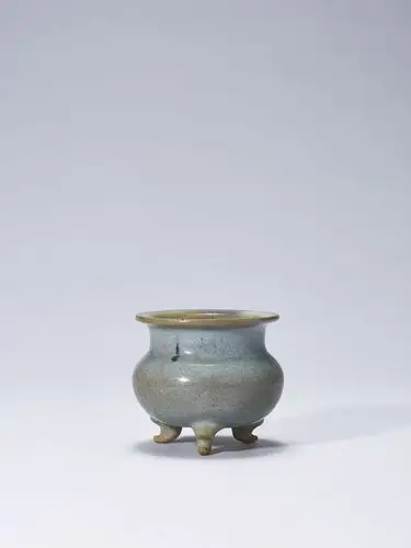 宋-金 钧窑天青釉三足炉