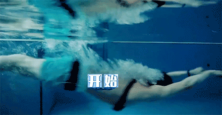 游泳潜水游泳池学习gif动图_动态图_表情包下载_soogif