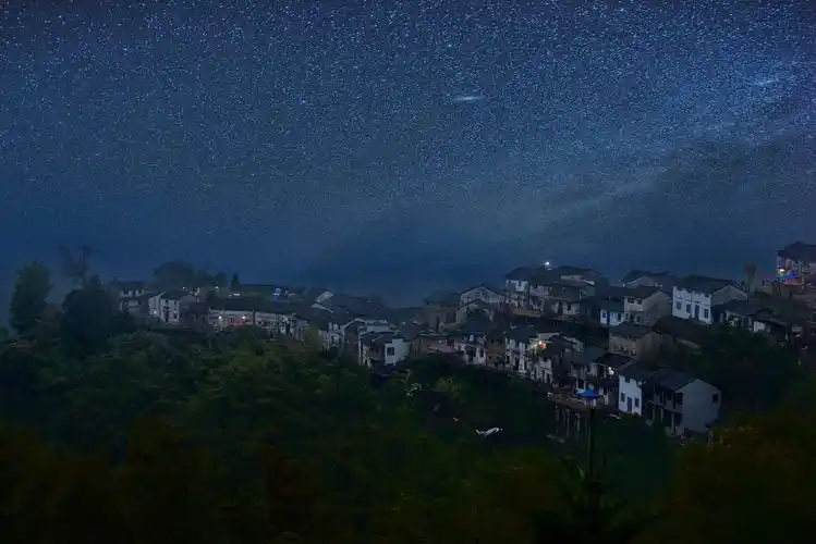 乡村中的夜空