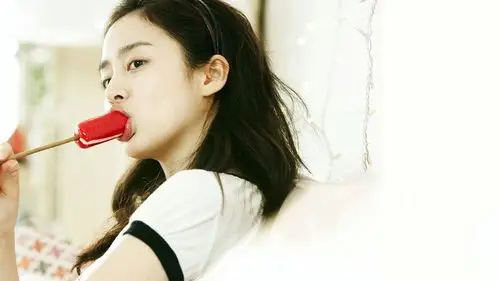 金泰熙韩国明星美女高清电脑桌面壁纸壁纸