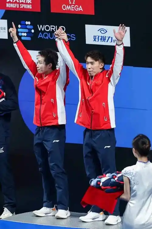 中国跳水梦之队勇夺9金!_世界_比赛_王宗源