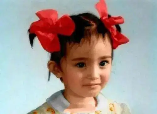 根据文件名展示icon发饰推荐童年发饰竟然成了女明星时尚icon的新宠