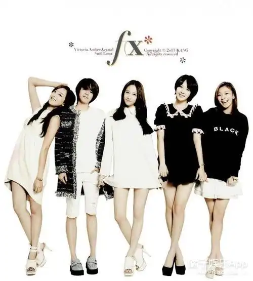 她曾是韩国女团fx的成员如今豪放凸点晒床照清纯人设崩塌后的雪莉你