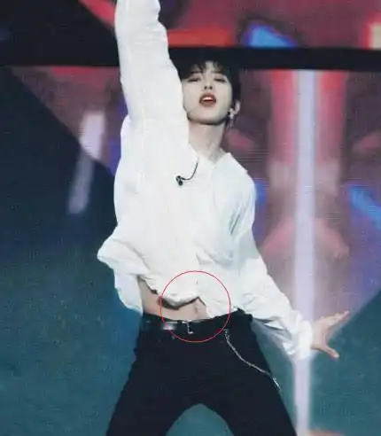 新一批"腹毛粉"出现,粉丝:加腹肌更帅