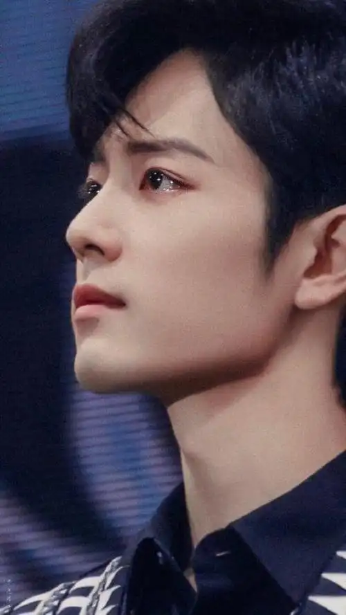 男生被惊艳到的眼神肖战的瑞凤眼太令人惊艳