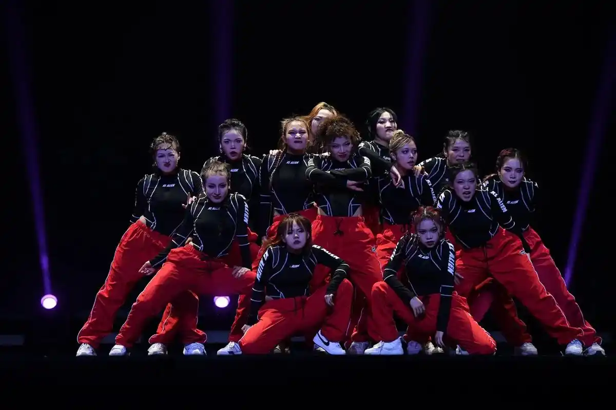 收到了一组很喜欢的图#齐舞 #jazz #hiphop #舞 - 抖音