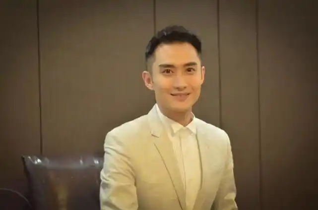 "花样美男"主持人路易,最容易哭的上海娱乐男主持人