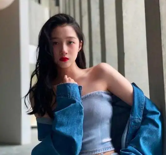 关晓彤代言过的奶茶店被起诉本人辟谣撇清关系加盟商走投无路