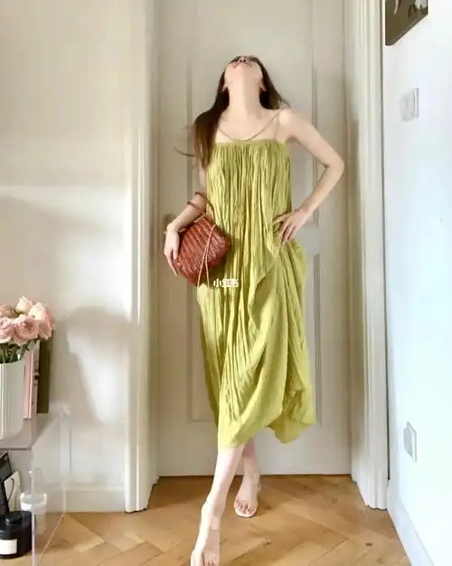 要的,直接往身上一套就可以出门了,宽松的款式对身材的包容性也比较强