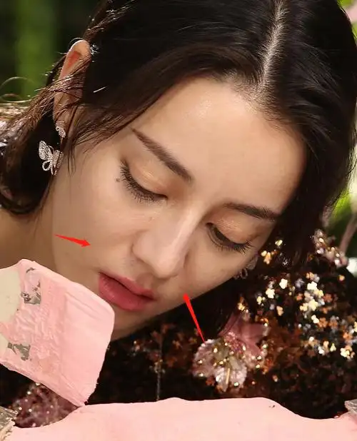 又一组热巴未修图曝光方形脸痘痘肌内娱颜值天花板滤镜粉碎