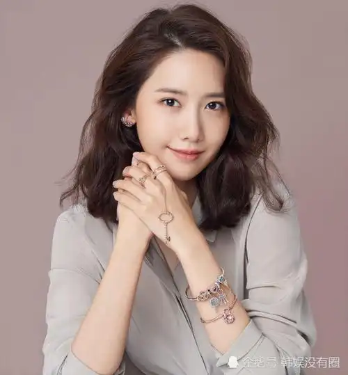 发型怪怪的少女时代林允儿公开短发齐刘海造型人偶美貌吸睛