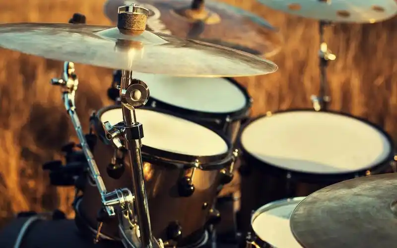 描述: 鼓酷-音乐高清壁纸 当前壁纸尺寸: 1920 x 1200