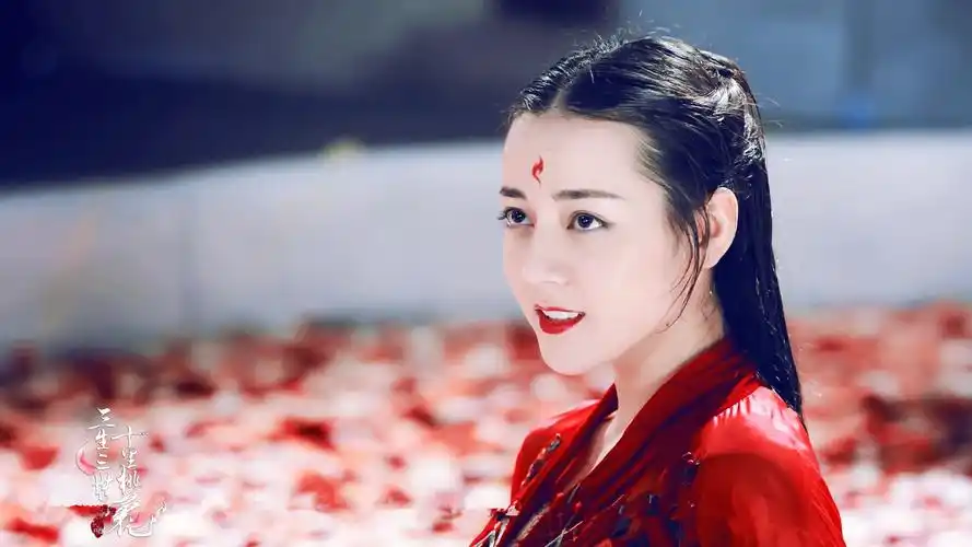 三生三世绝色凤九壁纸_迪丽热巴唯美好看壁纸_明星图片