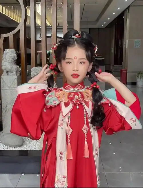 儿童古风汉服舞台妆造呀