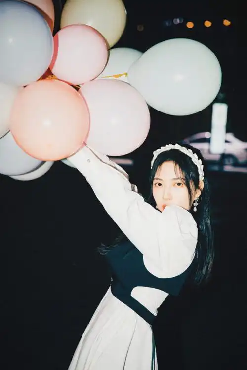 sohufashion·星鲜事##赵嘉敏夏日胶片感写真