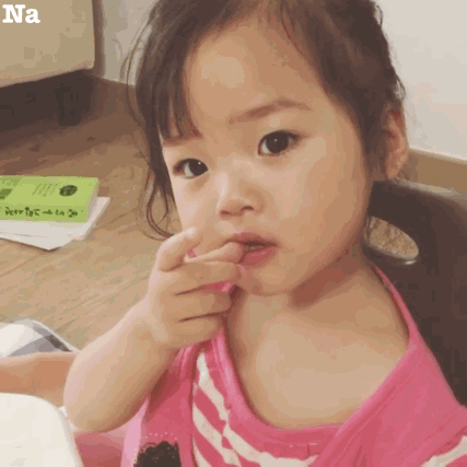 萌skr人!权律二动态表情包来袭 小时候的兔子妹也很可爱哟