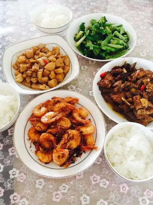 绿萝_5c2f做的午餐2018年2月5日