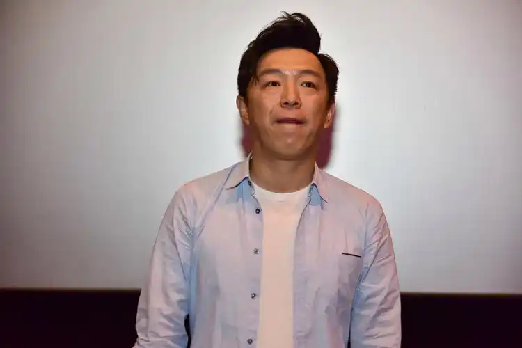 黄渤主持49届金马奖 49届金马奖主持人 - 北京百科网