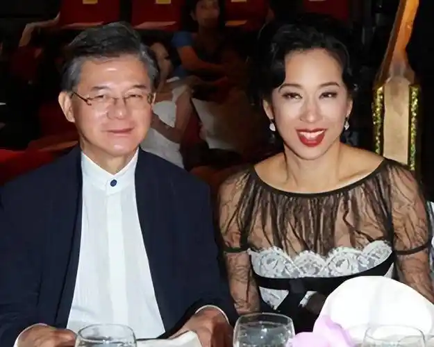 朱玲玲嫁给罗康瑞16年感情甜蜜这和她的高情商是分不开的