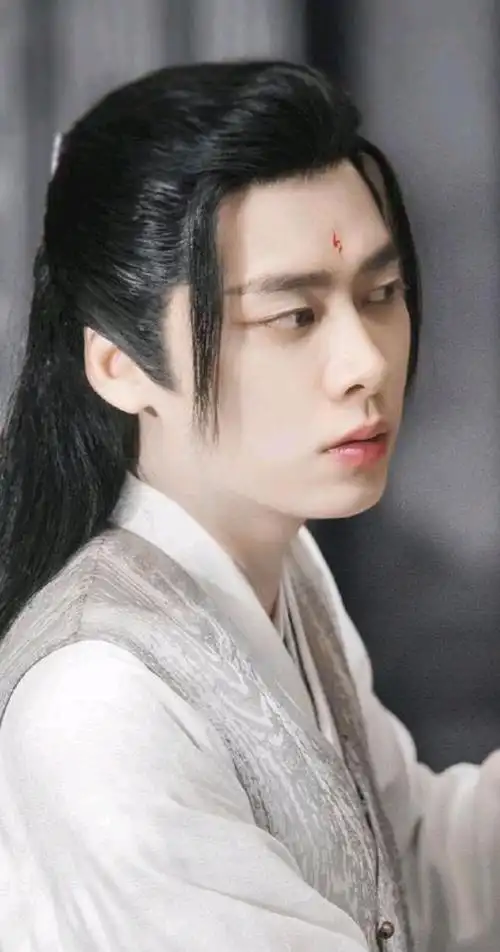 李易峰时隔八年再演古装剧口碑扑街古偶还有活路吗