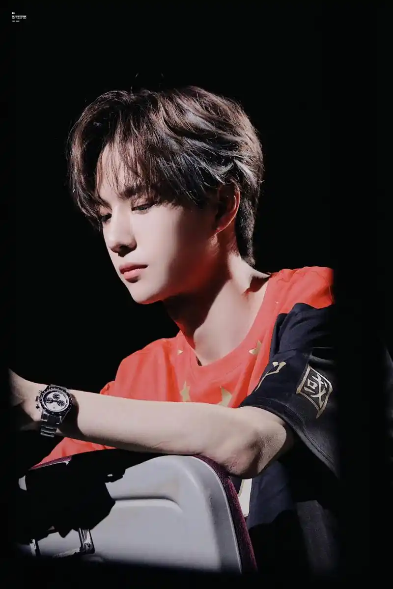 180817 kod街舞世界杯解说 建议大家看一下这场比赛的解说,王一博的