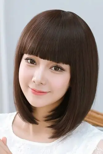 短发刘海卡通画 齐刘海发型