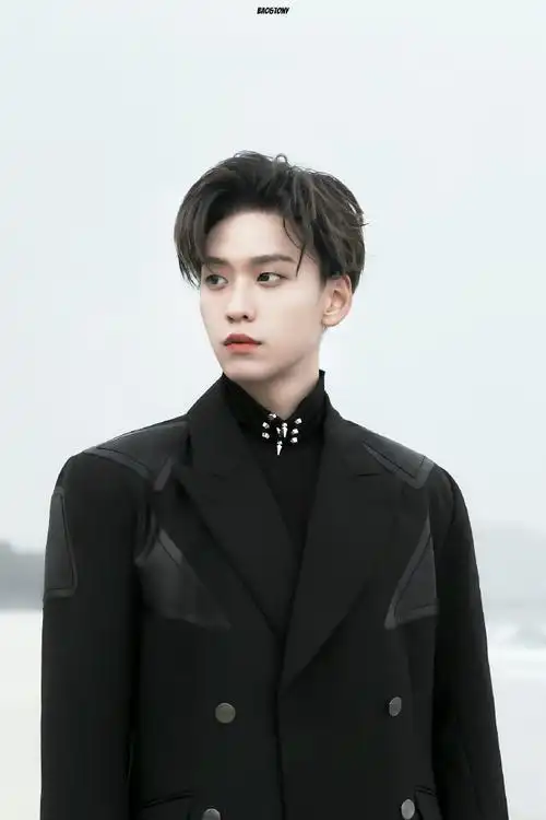 证件照(伪)9615上瘾 (overdose)@余景天-yjt059969♀15二