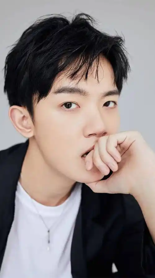 手机壁纸李明德