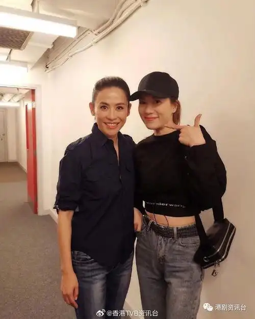 颜值回春贵妇look行街获赞|宣萱|tvb|张可颐|佘诗曼|邓萃雯|金枝欲孽