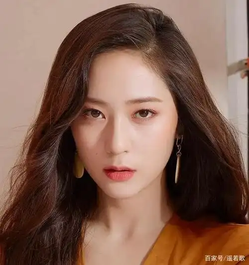 郑秀晶:绝美厌世脸的小姐姐,一直板着脸,你也会越看越心动