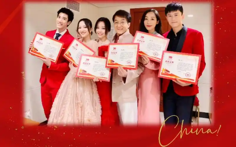 成龙/韩雪/张靓颖/张韶涵/王力宏《不忘初心》_哔哩哔哩 (゜-゜)つロ