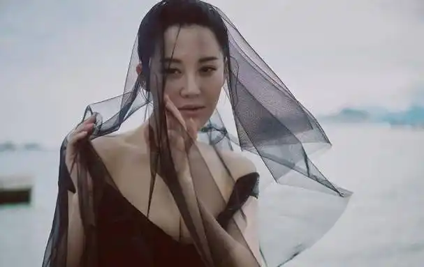 和许晴假戏真做与多名少女幽会冯裤子到底多风流