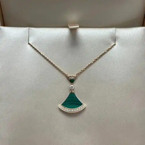 bvlgari宝格丽孔雀石镶钻扇形项链