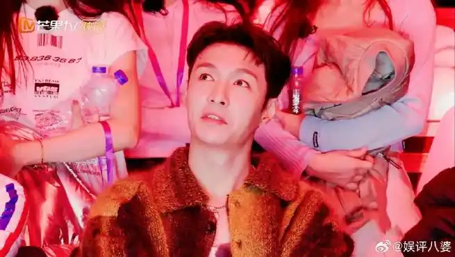 张艺兴富养女团穷养男团##百分百出品