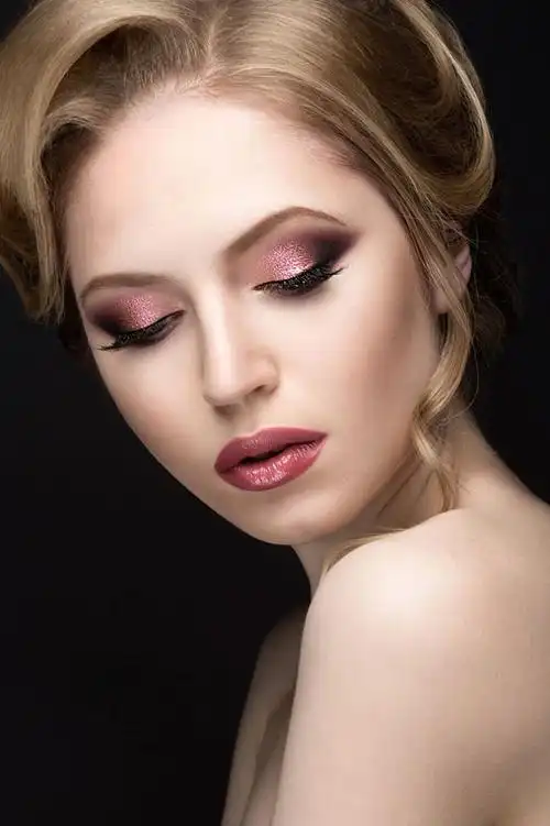 彩妆美女模特图片