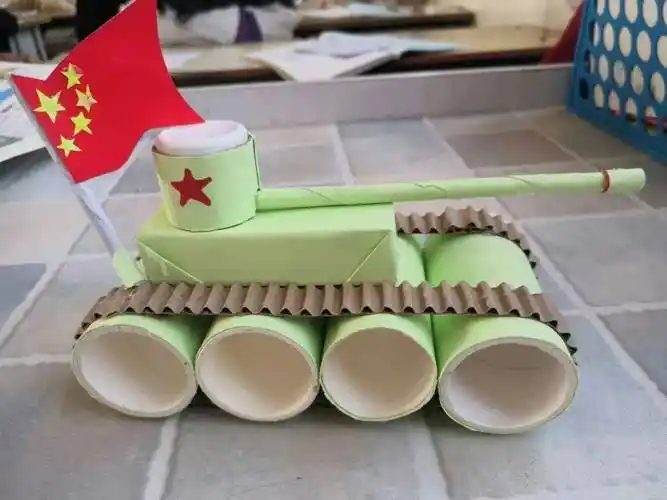 灵动双手 变废为宝---沁阳市第二小学开展"变废为宝"创意小制作活动