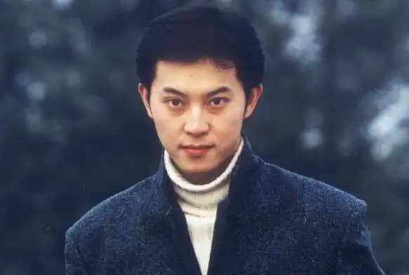 军艺校草逃不过的宿命?沈腾,沙溢均发福,网友:替杨洋担忧