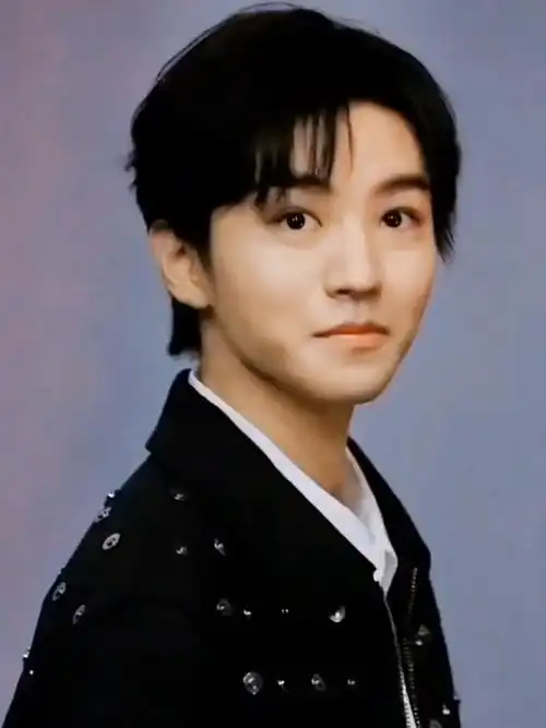 啊啊啊75王俊凯笑起来也太可爱了吧757575