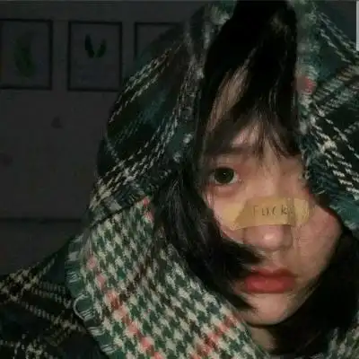 女生真人伤感头像高清个性的qq真人伤感头像图片