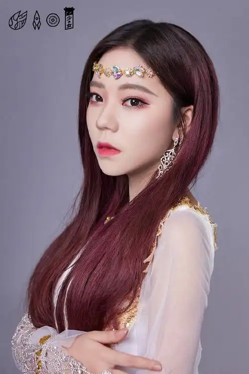 简介:火箭少女101异域风仙气写图片,分享一组火箭少女101图片给大家