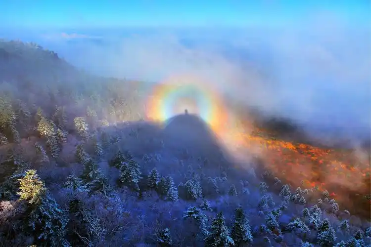 徐永军--七彩佛光